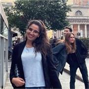 Studentessa universitaria offre ripetizioni per studenti elementari medie e superiori(inglese francese tedesco biologia matematica diritto storia geografia italiano)